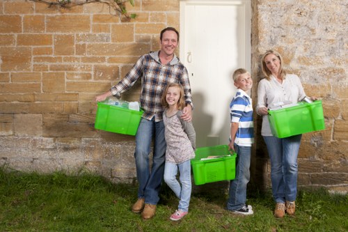 Responsible waste clearance with sorting for reuse and recycling